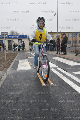 Otwarcie nowoczesnego miasteczka ruchu drogowego, ktore...