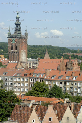Gdansk.Widok z wiezy kosciola sw. Jana w kierunku kosciola...