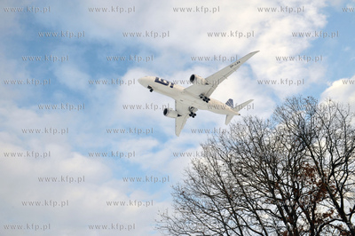 Boeing 787-800 Dreamliner Polskich Linii Lotniczych...