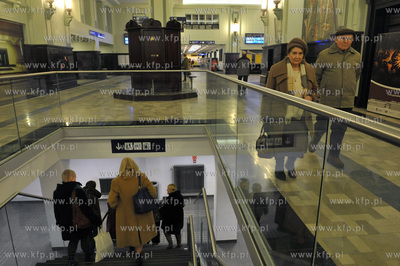 Wernisaz wystawy fotografii Mlode Dusze autorstwa Magdaleny...