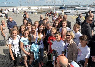 Wizyta prezydenta Bronislawa Komorowskiego wraz zona...