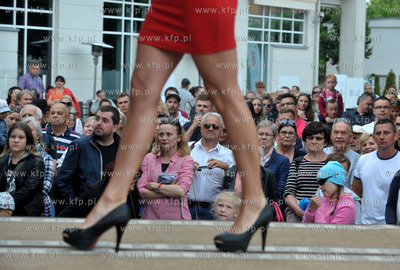 Ogolnopolskie wybory Bursztynowej Miss Lata w Sopocie....