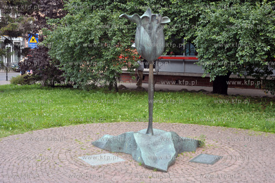 Gdansk, skwer miedzy ul. sw. Ducha i ul. Szeroka. Replika...