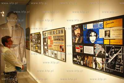 Gdynia. Muzeum Miasta Gdyni . Wystawa zlozona z fragmentow...