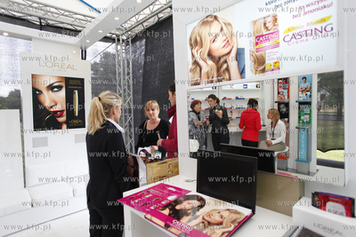 Namiot firmy Loreal na 36 Festiwalu Filmow Fabularnych...