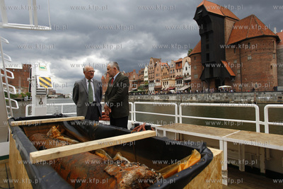 Centralne Muzeum Morskie w Gdansku. Prezentacja  fragmentow...
