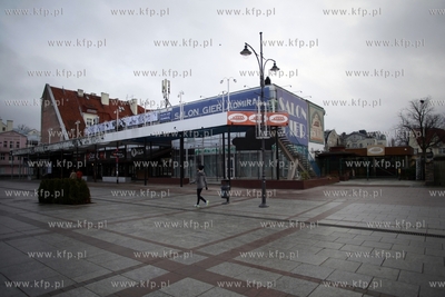 Sopot. Plac Przyjaciol Sopotu. Alga.
28.12.2011
fot....
