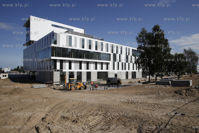 Kampus Uniwersytetu Gdanskiego w Oliwie. Nz budynek...