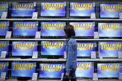 Prezentacja sklepu Saturn w C.H. Riviera w Gdyni.27.02.2014fot....