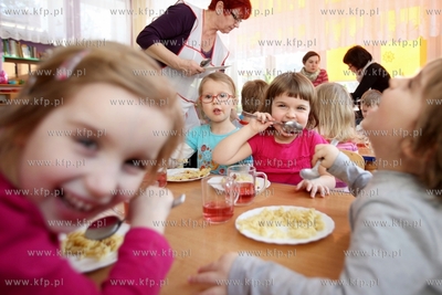 Zajecia w przedszolu nr 64 im. Kubusia Puchatka w Gdansku....