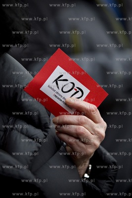 Gdańsk. Długi Targ. Demonstracja przeciwko rządom...