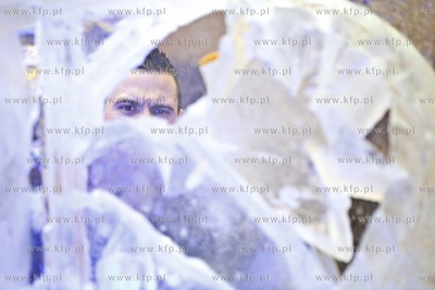 Galeria Przymorze. Pokaz rzeźbienia w lodzie połączony...