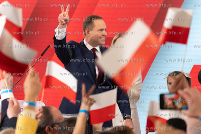 Gdańsk. Historyczna sala BHP. Wieczór wyborczy Karola...