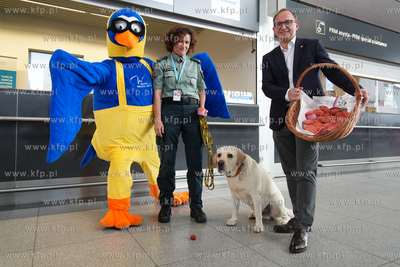 Akcja promująca Kaszuby i Pomorze w Porcie Lotniczym...