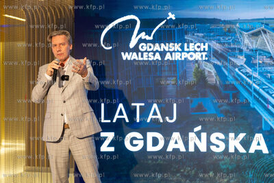 Port Lotniczy Gdańsk im. Lecha Wałęsy. Nz. Konferencja...