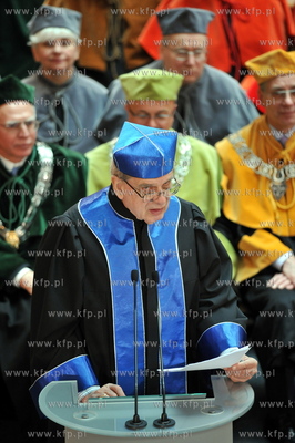 Obchody 40-lecia Uniwersytetu Gdanskiego. n/z prof....