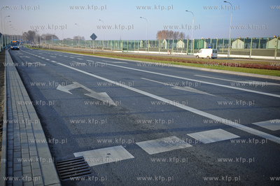 Gdansk. Budowa wezla drogowego Karczemki i trasy WZ....