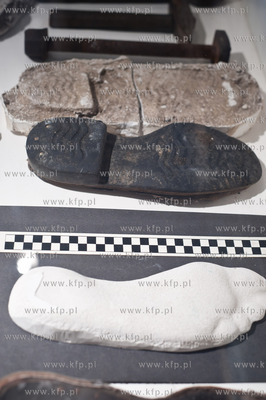 Uniwersytet Gdanski. Wydzial Prawa i Administracji....