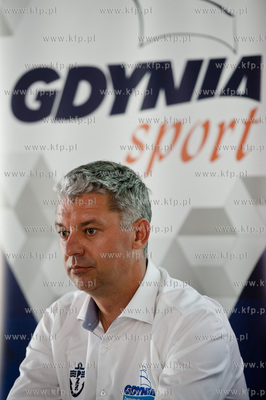Gdynia. InfoBox. Konferencja prasowa poprzedzajaca...