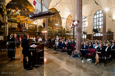 Gdansk. Dwor Artusa. Uroczystosc z okazji Dnia Edukacji...