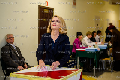 Sopot. Wybory samorzadowe. Glosuje Przewodniczacy Rady...