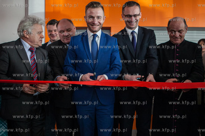 Pruszcz Gdanski. Uroczyste otwarcie krytej
plywalni...