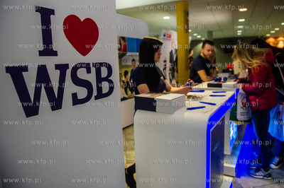 Uniwersytet Gdanski. Wydzial Prawa i Administracji....