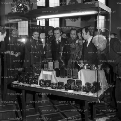 Wystawa sprzętu fotograficznego pochodzących ze zbiorów...