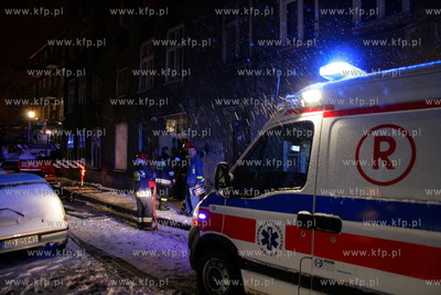 Pozar poddasza uzytkowego kamienicy w Gdansku na Dolnym...