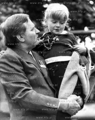 Lech Walesa z corka Marysia
1988
Fot. Stefan Kraszewski...