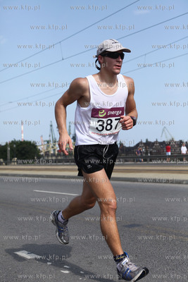 XVI Energa Maraton Solidarnosci NZ Uczestnicy w biegu.15.08.2010...