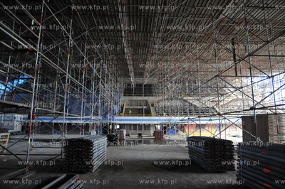 Konferencja prasowa poswiecona dobiegajacemu konca...