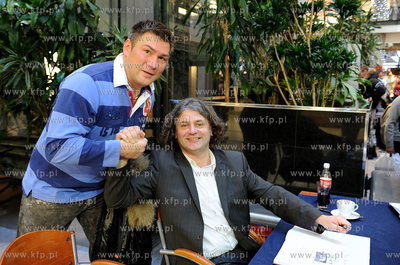 Centrum Handlowe Manhattan w Gdansku Wrzeszczu. Maciej...