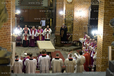 Wielki Piątek w Bazylice katedralnej w Pelplinie....