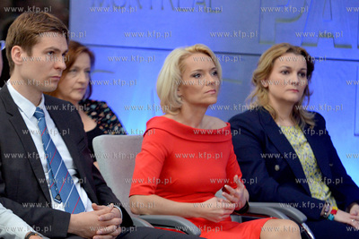 Gdynia Muzeum Emigracji w Gdyni.  Uroczystosc wreczenia...