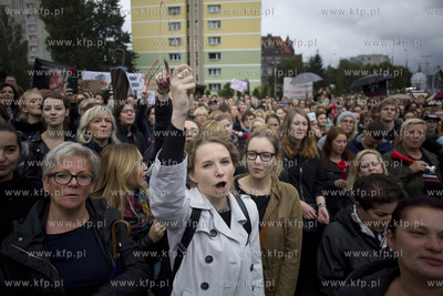 Gdańsk, Plac Solidarności. Czarny Protest, czyli...