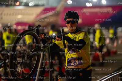 Nocny duathlon na Airport Gdańsk 24.05.2026. fot....