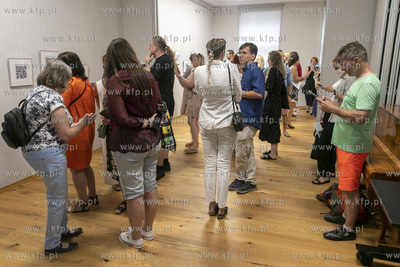 Wernisaż multimedialnej wystawy fotografii "Fotolokacja"...