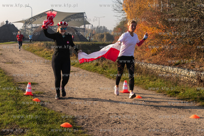 Biało-czerwony parkrun na terenie Parku Kulturowego...