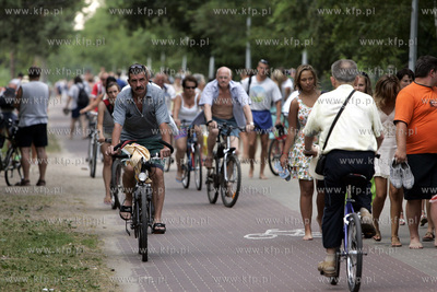 Od Gdyni az po Gdansk Brzezno ciagnie sie sciezka rowerowa...