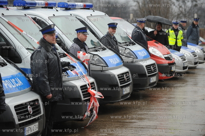 Komenda Miejska Policji w Gdyni. Nz uroczyste przekazanie...