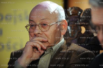 Gdansk, Dwor Artusa. "Debata o wolnosci tworzenia."odbywajaca...