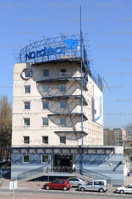 Gdynia. ul. Kielecka. Centrala banku Nordea. 18.10.2012...