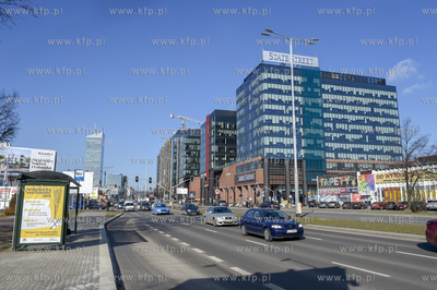 Gdańsk. Al. Grunwaldzka. Przystanek z reklamą wyborów...