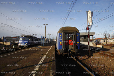 Peron pociagow dalekobieznych Gdansk Wrzeszcz.
29.11.2013
fot....