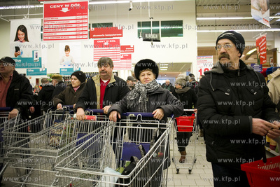 Oficjalne otwarcie hipermarketu Auchan przy ul. Kołobrzeskiej...