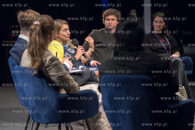 Spotkanie "Wojna obok nas. Historie odwagi, krzywdy,...