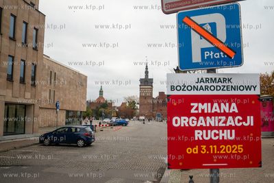 Targ Węglowy. Ruszają przygotowania do Jarmarku Bożonarodzeniowego...