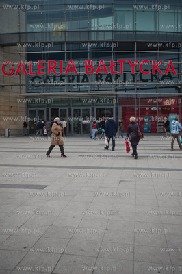 Gdansk. Wrzeszcz. Centrum handlowe Galeria Baltycka.
11.04.2013
fot....