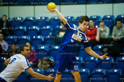 Hala AWFiS Gdansk. Mecz pilki recznej I ligi. Wybrzeze...